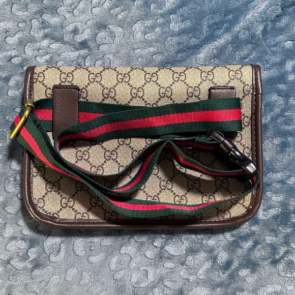 Gucci Brown and Beige Monogram Pouch - Picture 3 of 6